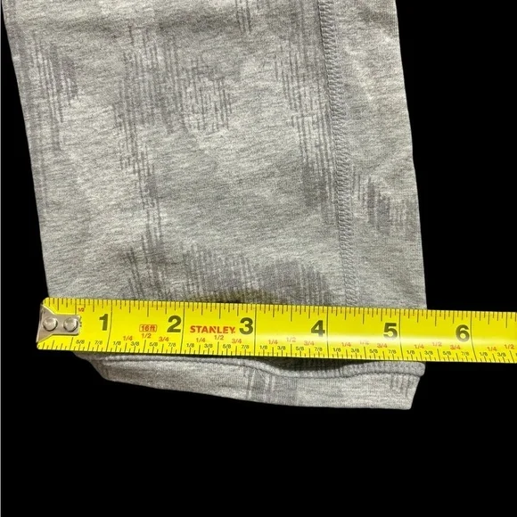 Athleta Capri Leggings Women's Small
Gray Athletic - Picture 7 of 10